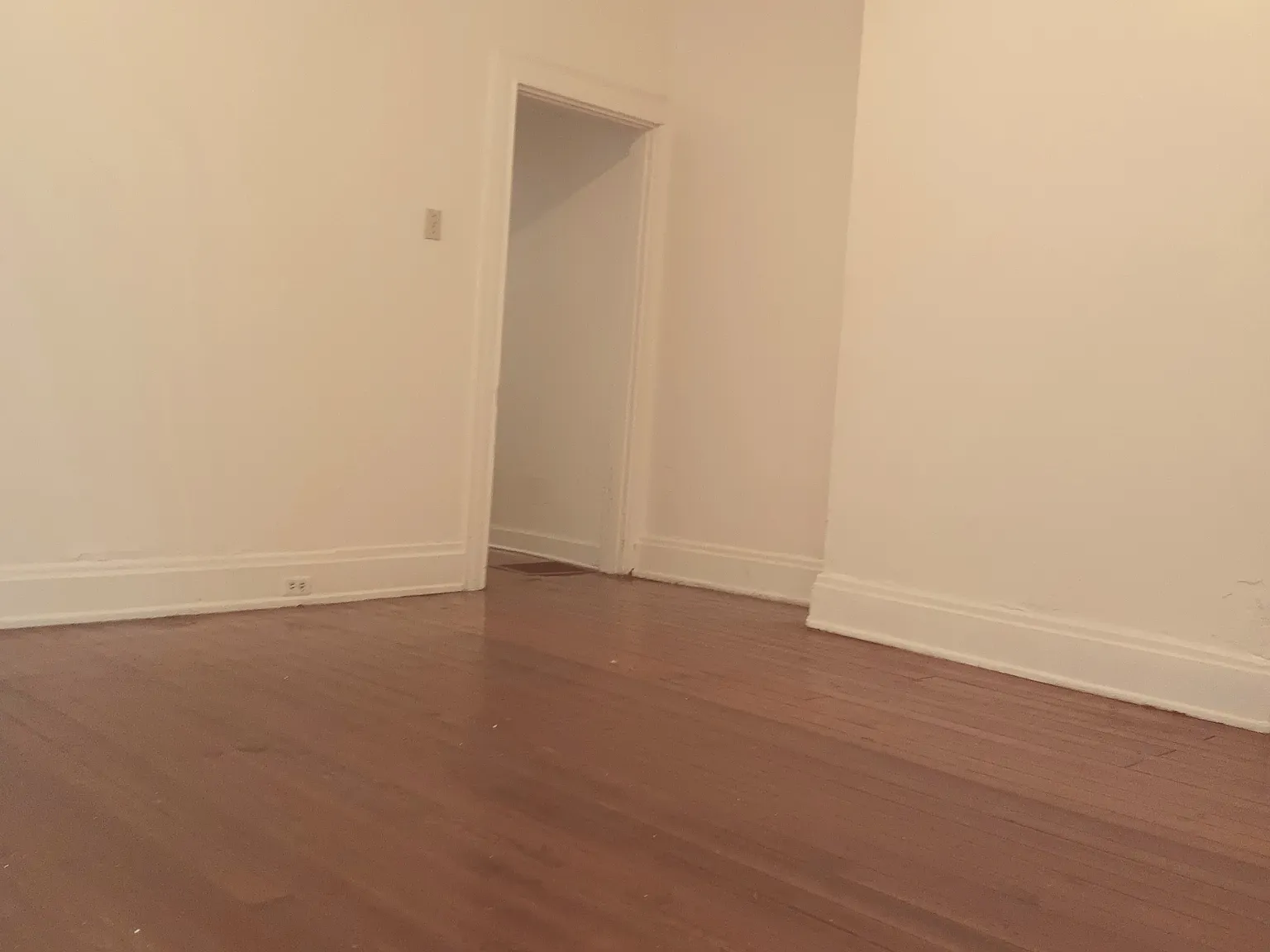 2 bed, 1600 sqft, $1,390 — Photo 2
