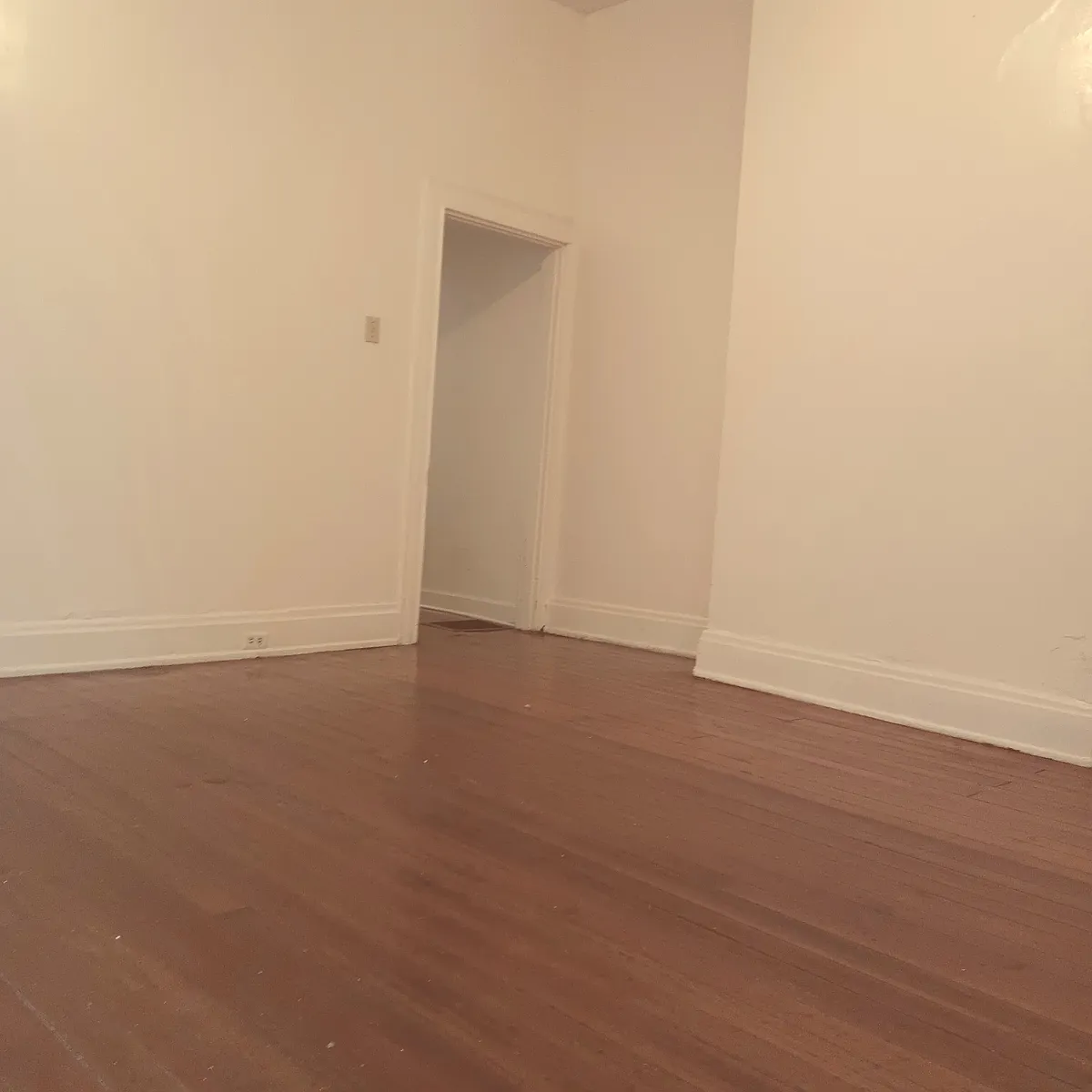 Building Photo - 2116 Ravine St #2