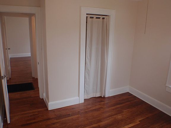 5th image of 110 Shumate St