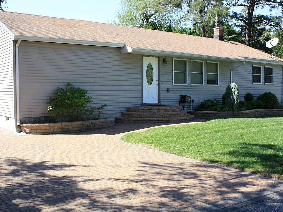 2nd image of 408 Seaman Ave