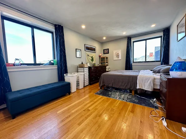 47 Gardner St, Boston, MA