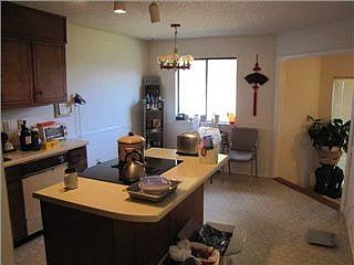 4th image of 4080 Powrie Dr