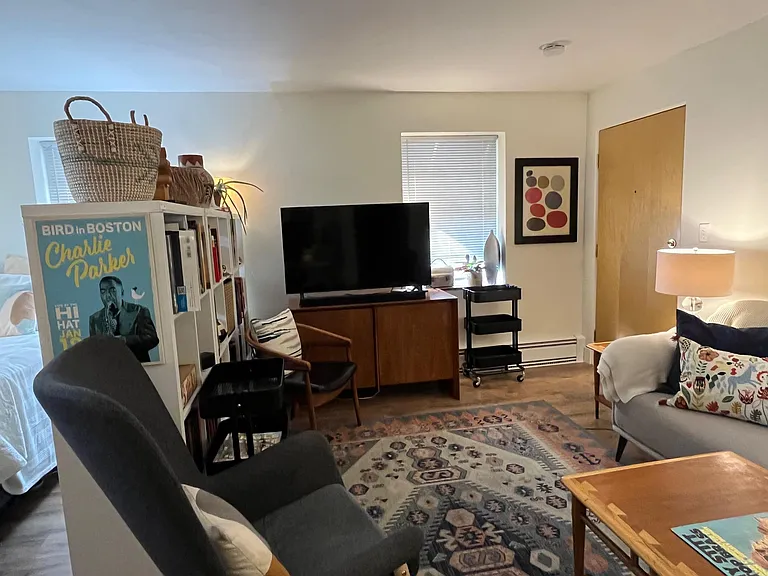 345 Logan St SE #A — Photo 10