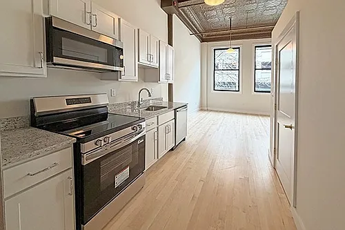 105 Paige St Photo 1