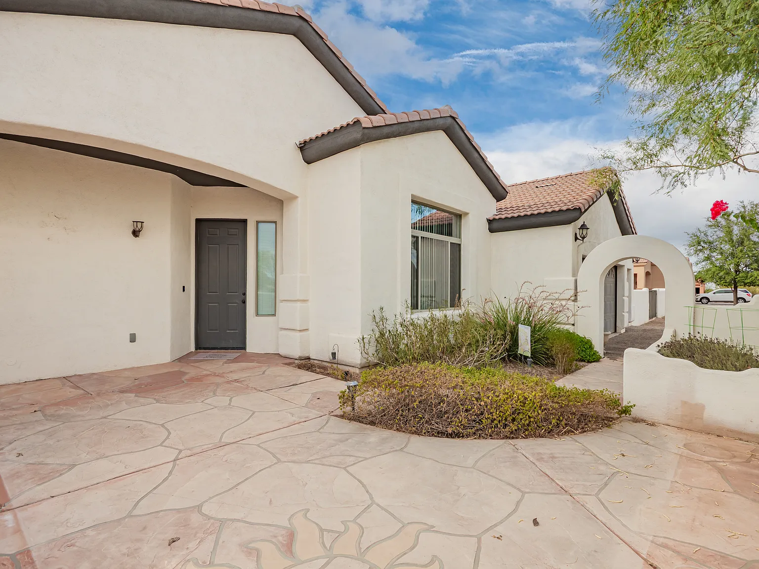 4 bed, 3.5 bath, 2760 sqft, $2,995 — Photo 3