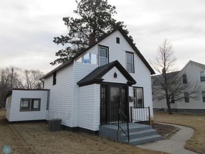 506 3rd Ave NW, Jamestown, ND, 58401