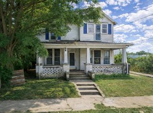 117 E 7th St, Muncie, IN 47302