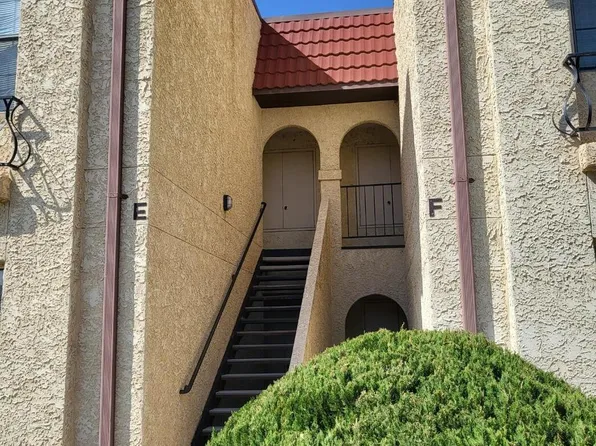 819 Country Club Dr SE APT 2E, Rio Rancho, NM 87124