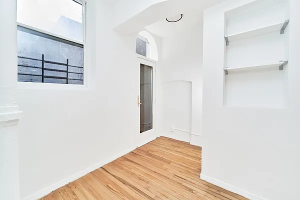 Rented by Living New York | media 16