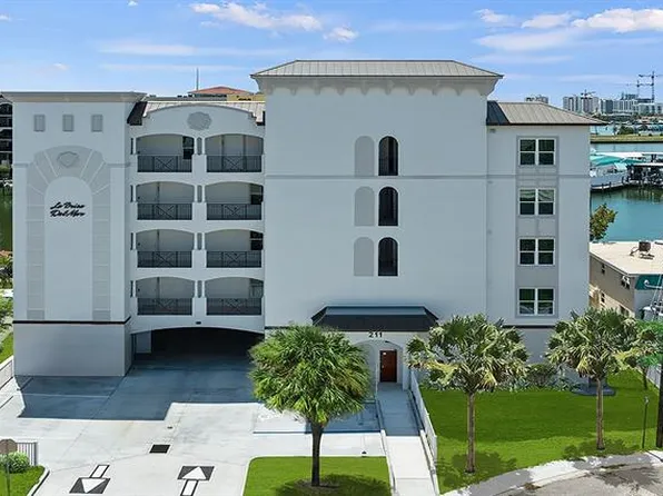 211 Dolphin Point #402, Clearwater, FL 33767
