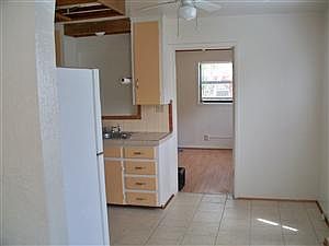 3rd image of 2416 Oakdale St S
