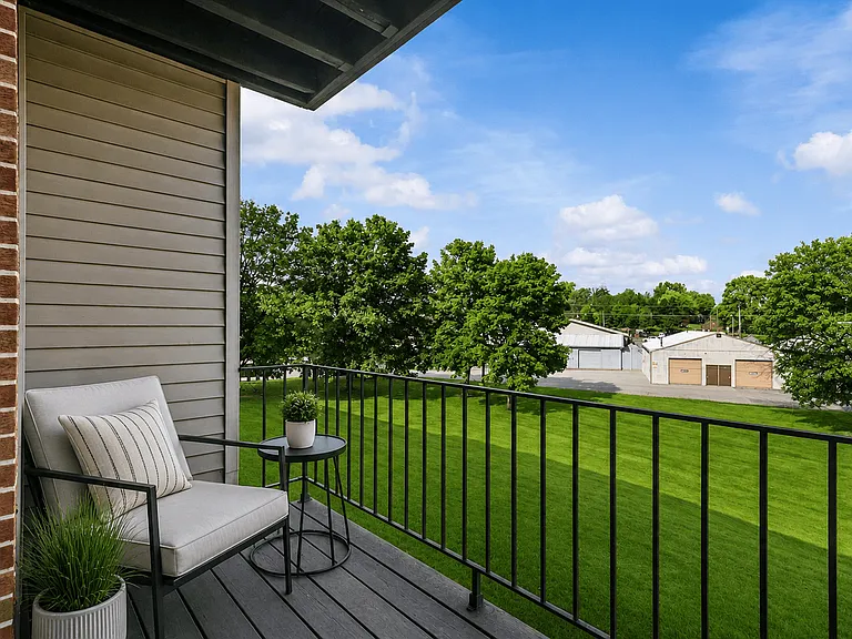 Six Trails Apartments - Saline, MI — Photo 10