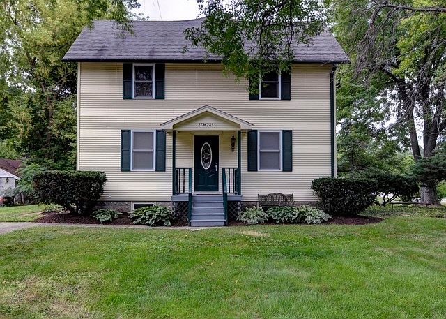 1st image of 27W285 Sunnyside Ave