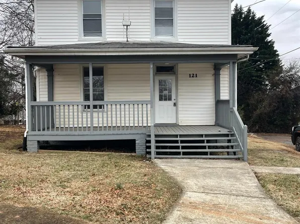121 Thomas Rd, Lynchburg, VA 24501