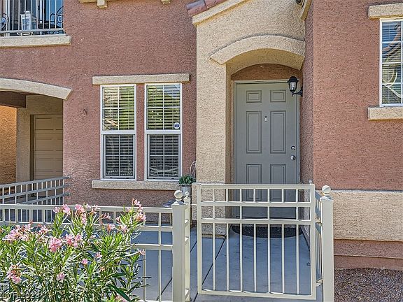 4th image of 9137 Epworth Ave