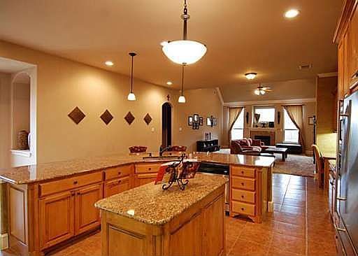 3rd image of 1060 Terrace Dr