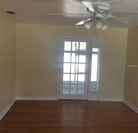 5th image of 129 E Washington Ave