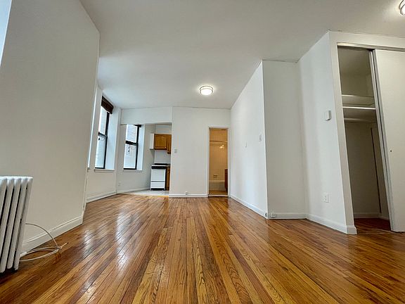 3rd image of 268 W 84th St APT 4A
