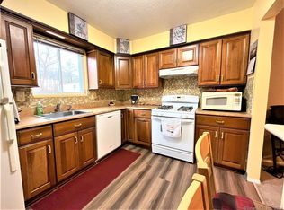21 Sutton Pl #21, Bloomfield, CT 06002