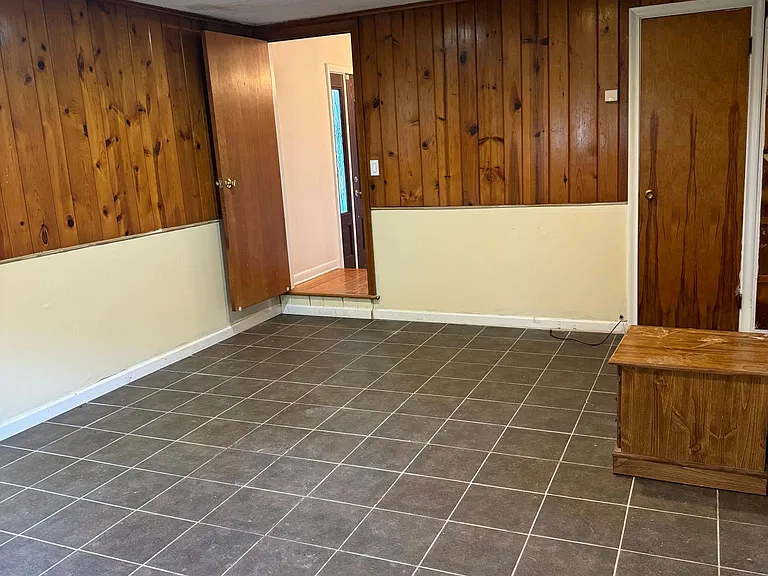 120 Burban Dr — Photo 29