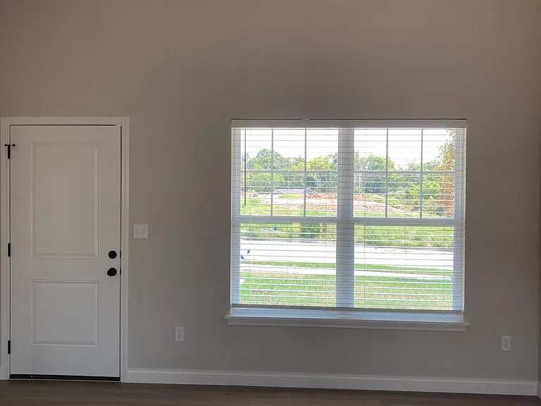 2301 Bitternut Dr — Photo 2