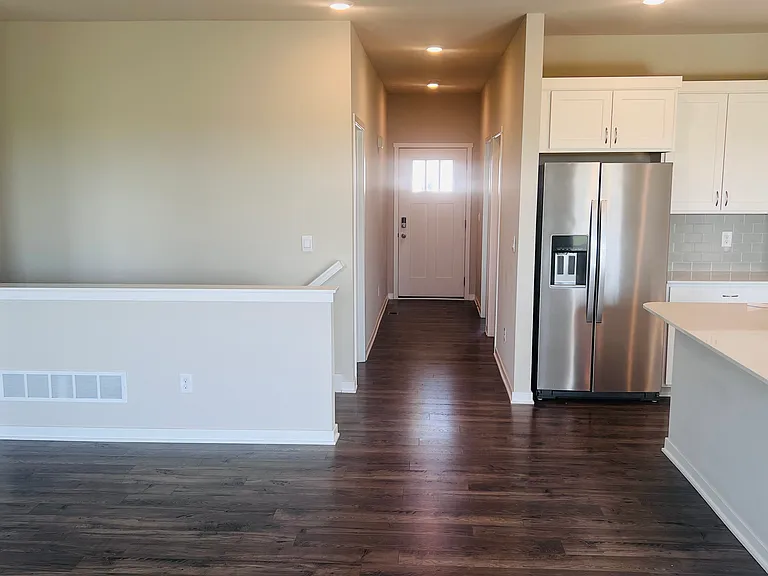 4315 NW Arlan Dr — Photo 3