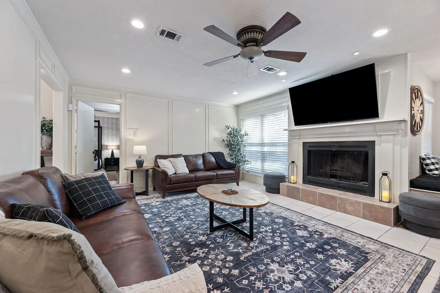 7 bed, 6.0 bath, 2970 sqft, $19,515 — Photo 1
