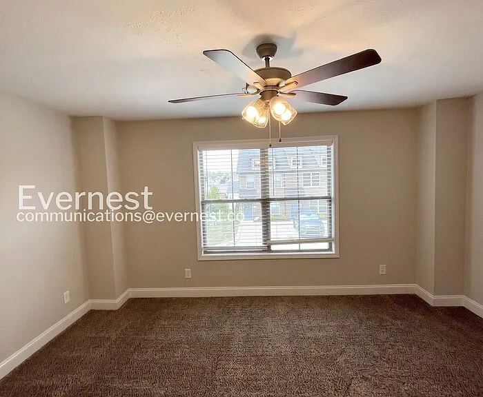 1000 Henry Place Blvd #508 — Photo 8