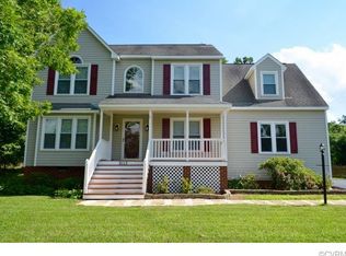 8113 Whirlaway Dr, Midlothian, VA 23112