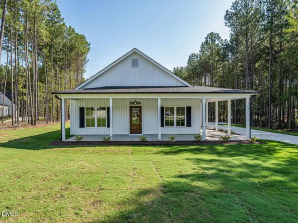 306 Green Pines Estates Dr, Kenly, NC 27542