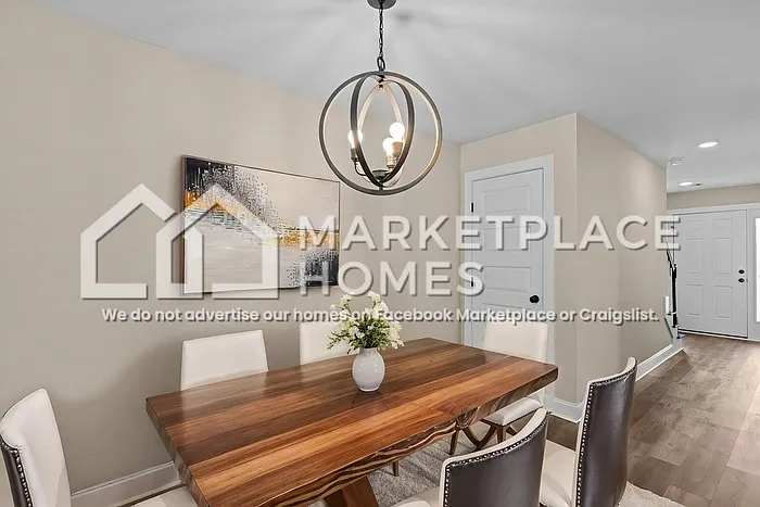 704 Chatsworth Way — Photo 9