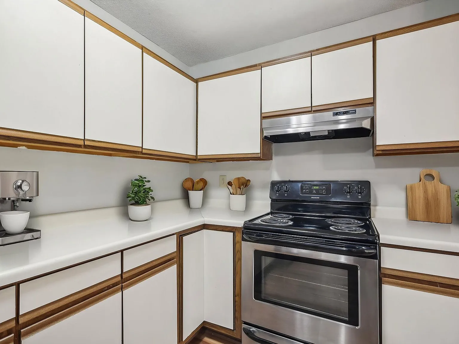 Cloverleaf Park Apartments — Photo 3