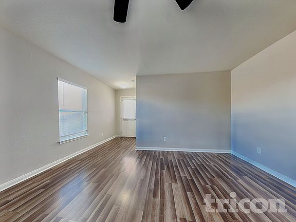 2nd image of 1405 Breanna Ln