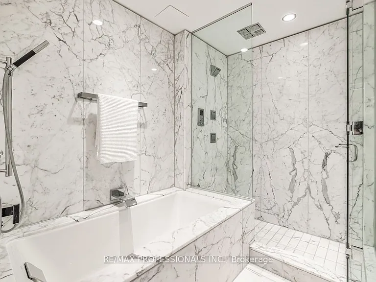 180 University Ave #2403 — Photo 20