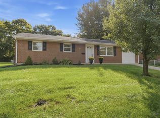 904 Hartz Dr, Lebanon, OH 45036