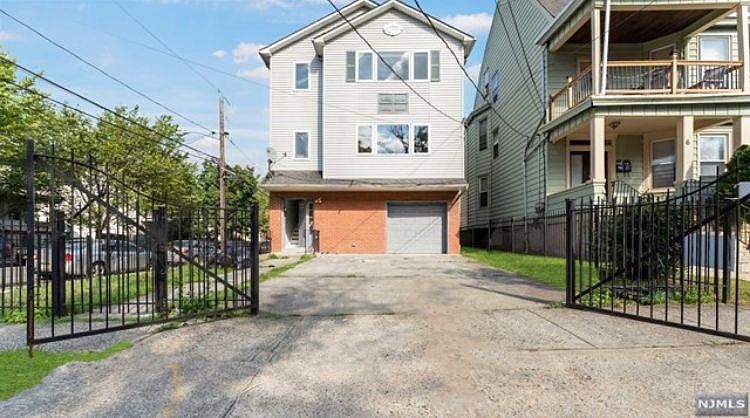 1st image of 2-4 Shanley Ave Floor 2