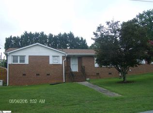 301 Crescent St, Easley, SC 29640