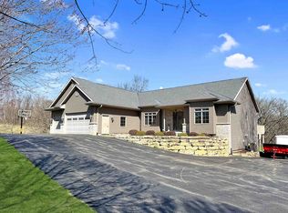 19-76 Timber Ridge Rd, Lanark, IL 61046