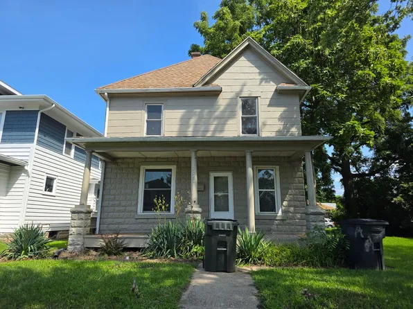 305 E Bowman St, South Bend, IN 46613