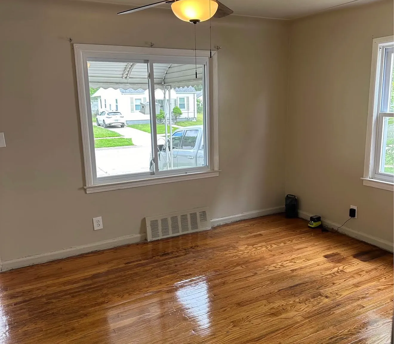 3 bed, 1086 sqft, $1,500 — Photo 3