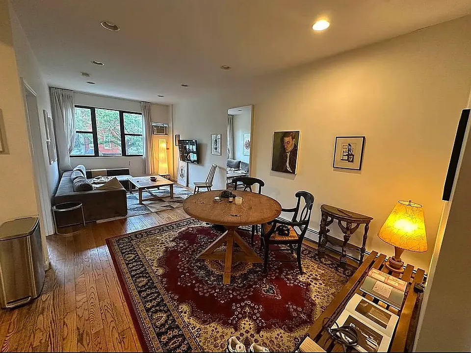 66 Buffalo Ave #2