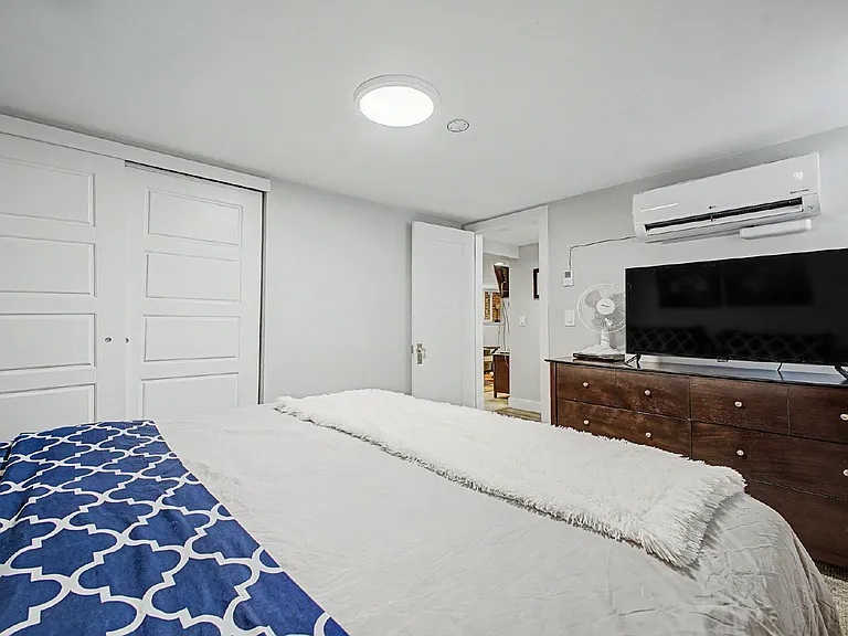 1156 S Downing St — Photo 12