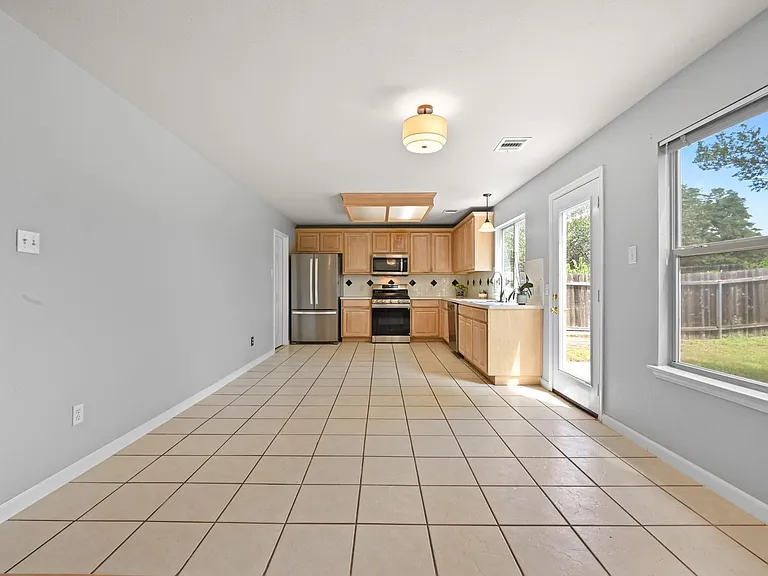 2700 Cradle Rock Trl — Photo 13