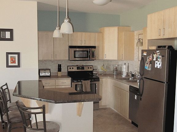 3rd image of 5196 Sassafras Dr Unit 107