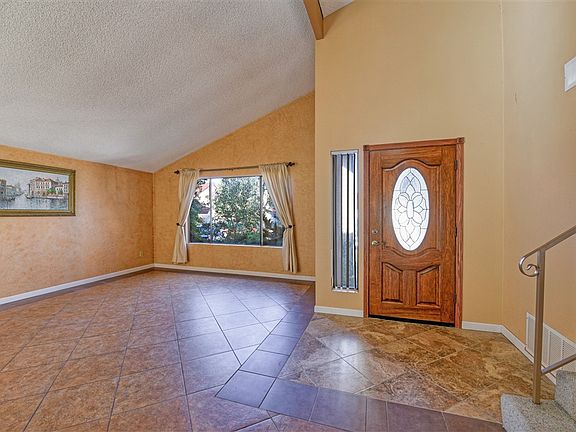 4th image of 9161 Renato St