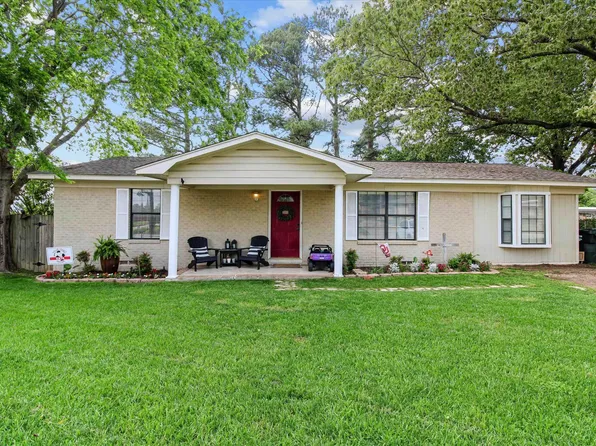 2802 Greenwood Ln, Tyler, TX 75701