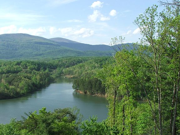 MOUNTAIN VIEWS AT LAKE ADGER