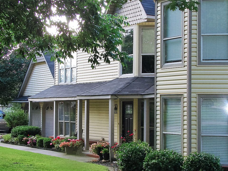 1st image of 3012 W Berwick