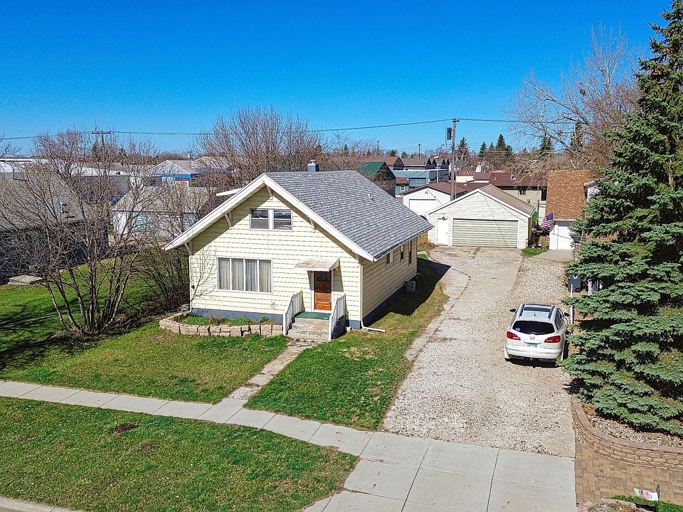 1st image of 210 N Welo St