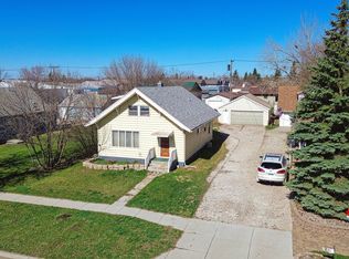210 N Welo St, Tioga, ND 58852